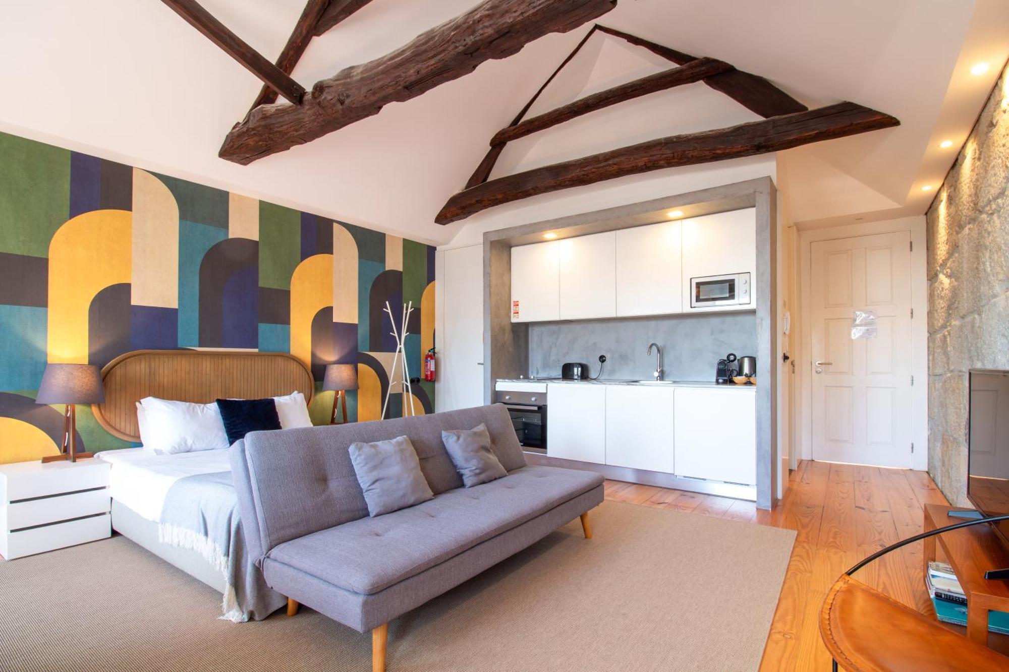 Lovelystay - Dirk Apartment - Almada 4º F Porto Bagian luar foto