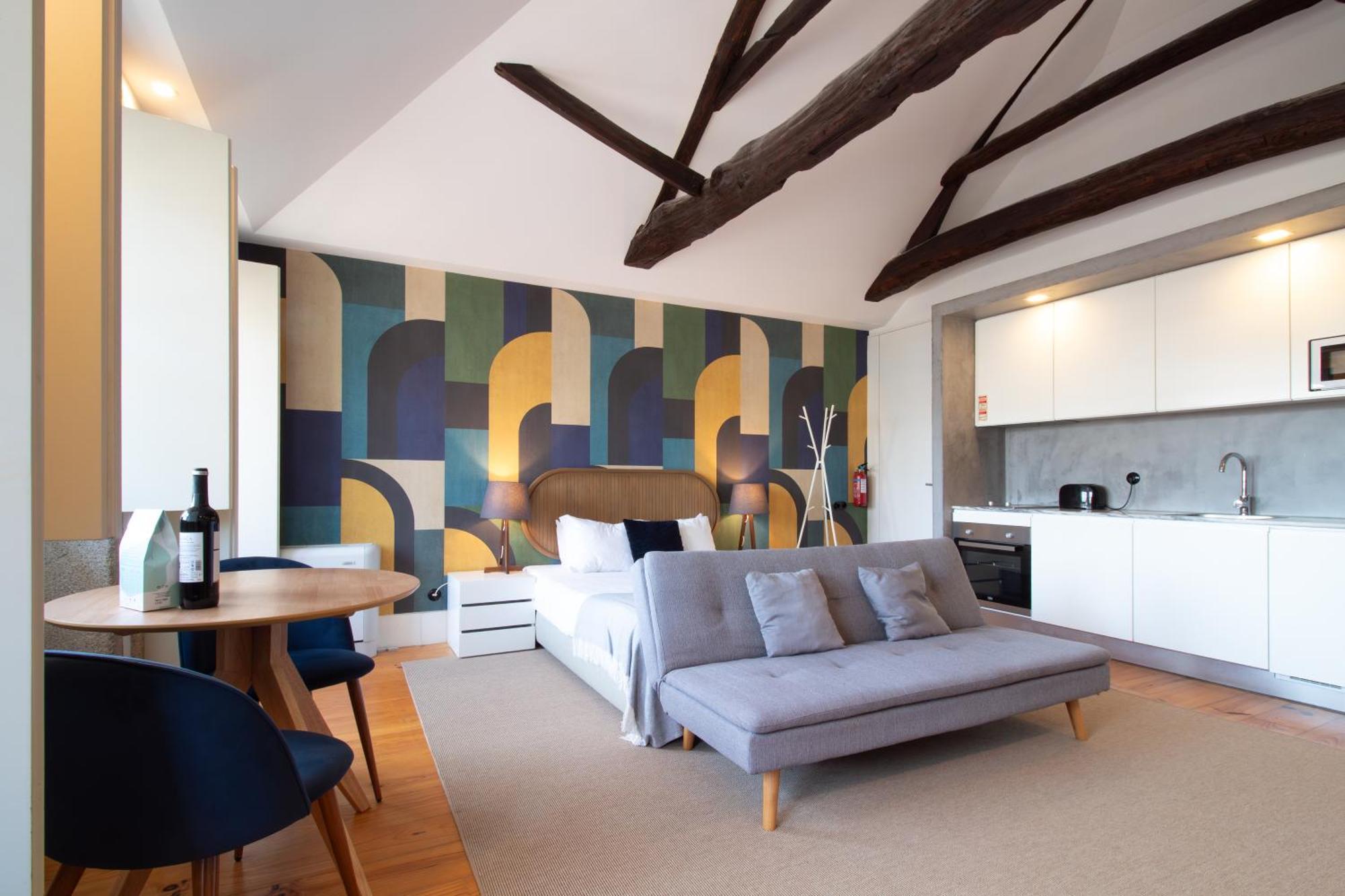 Lovelystay - Dirk Apartment - Almada 4º F Porto Bagian luar foto